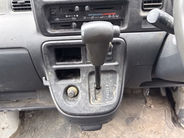 TOYOTA PIXIS VAN