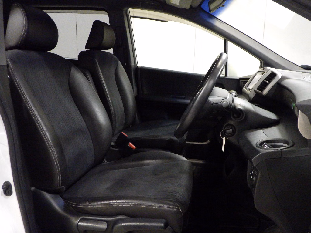 HONDA FREED SPIKE
