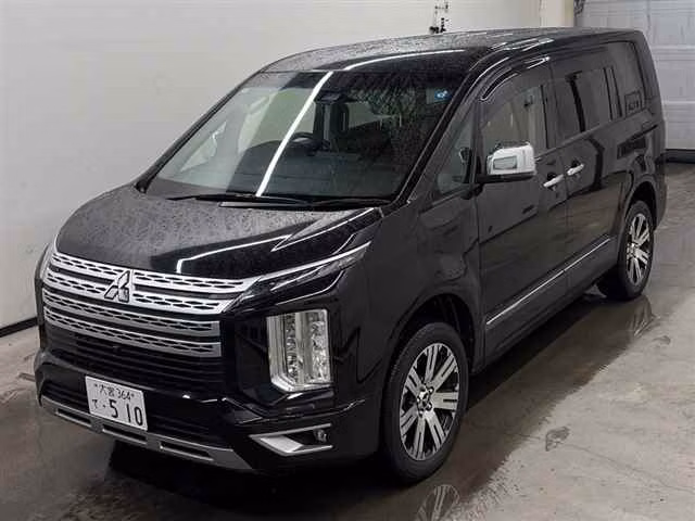MITSUBISHI DELICA D:5