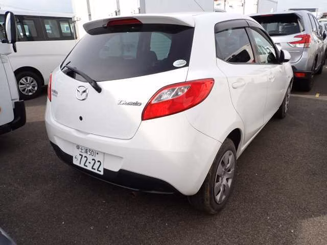MAZDA DEMIO