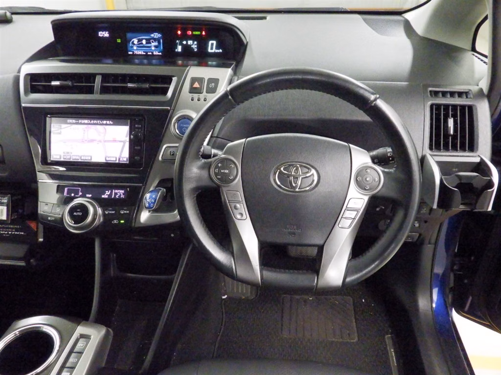 TOYOTA PRIUS ALPHA