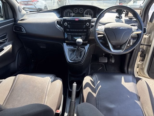 CHRYSLER YPSILON
