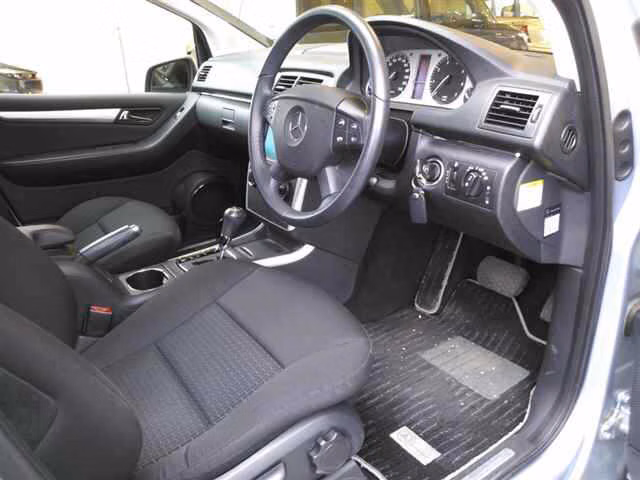MERCEDES-BENZ B-CLASS