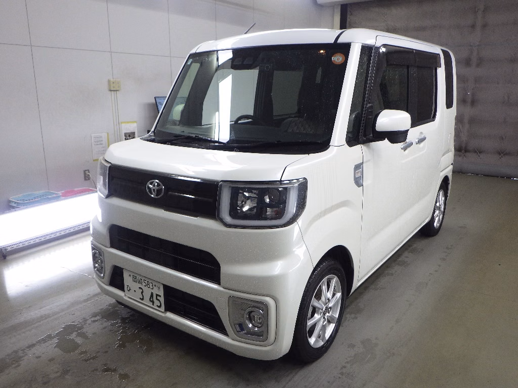 TOYOTA PIXIS MEGA