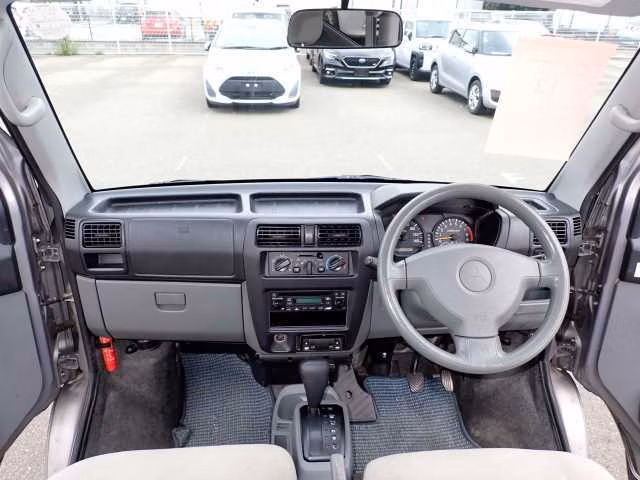 MITSUBISHI TOWN BOX