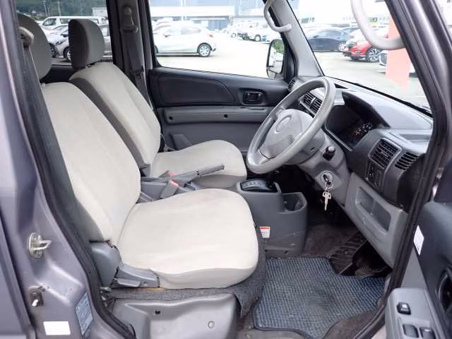 MITSUBISHI TOWN BOX