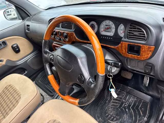DAIHATSU MIRA GINO