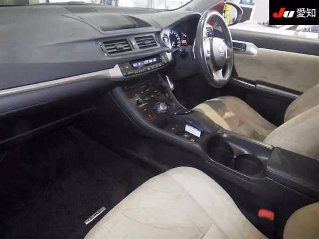 LEXUS CT200H