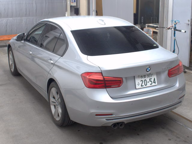 BMW 3-SERIES