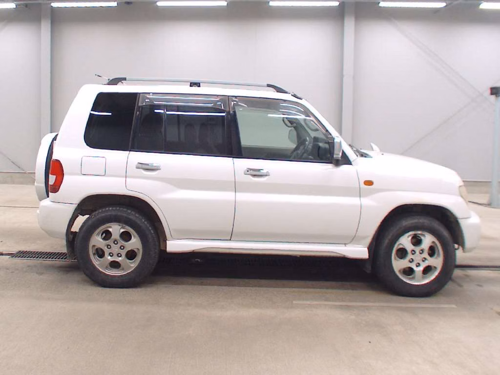 MITSUBISHI PAJERO IO