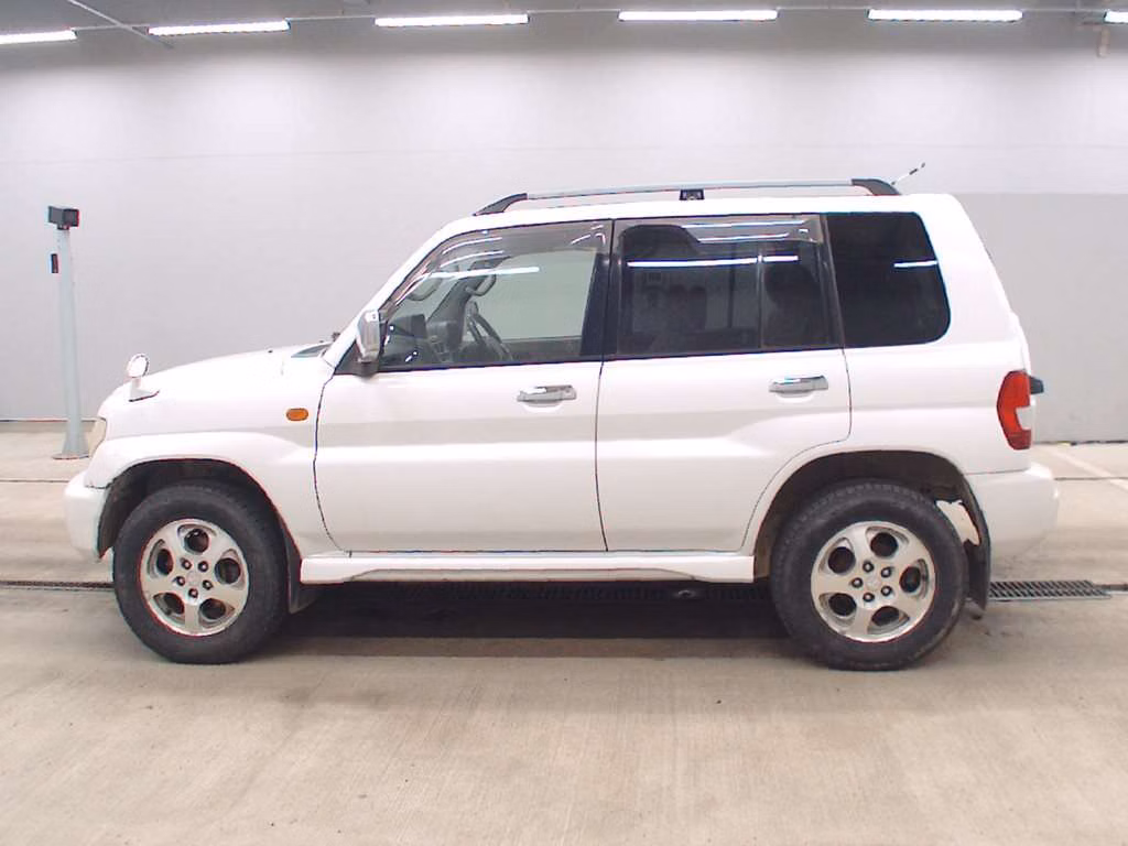 MITSUBISHI PAJERO IO