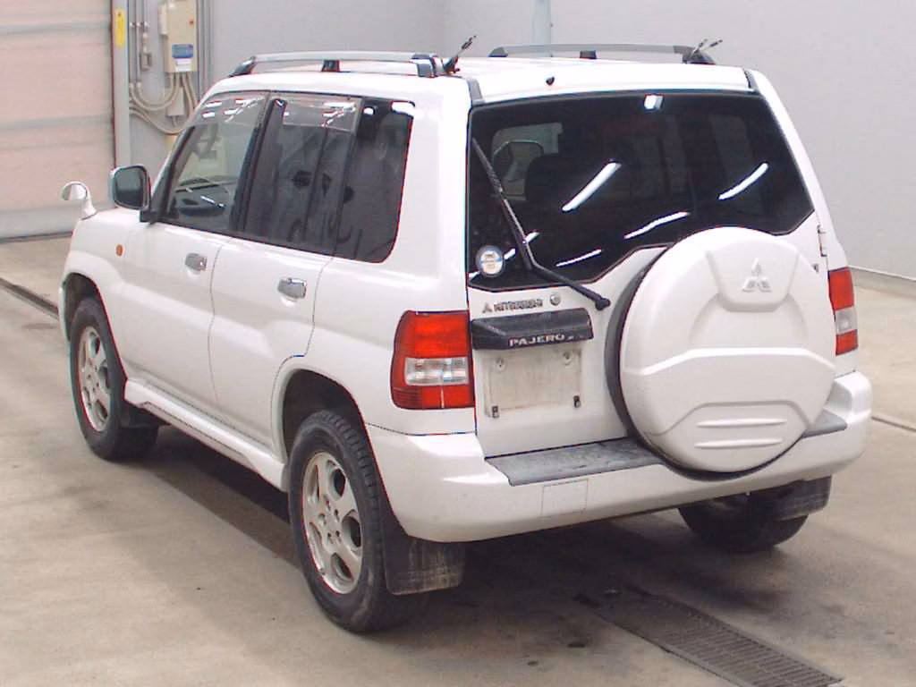 MITSUBISHI PAJERO IO