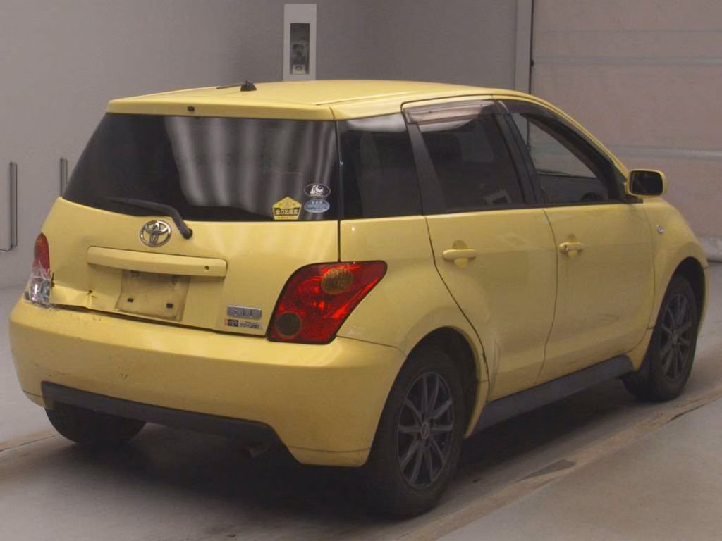 TOYOTA IST