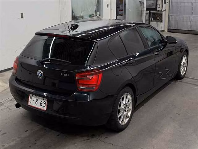 BMW 1-SERIES