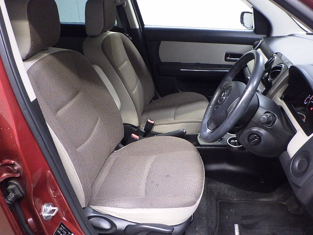 MAZDA VERISA