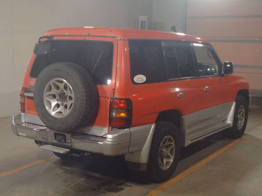 MITSUBISHI PAJERO