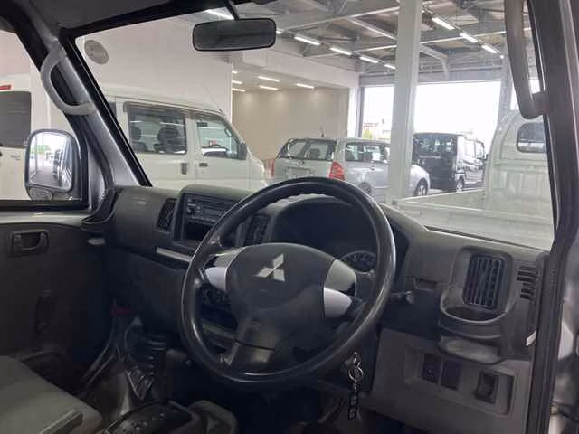 MITSUBISHI MINICAB