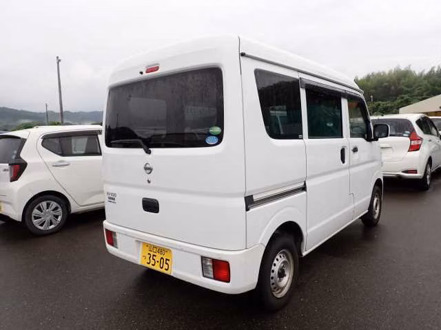 NISSAN NV100 CLIPPER