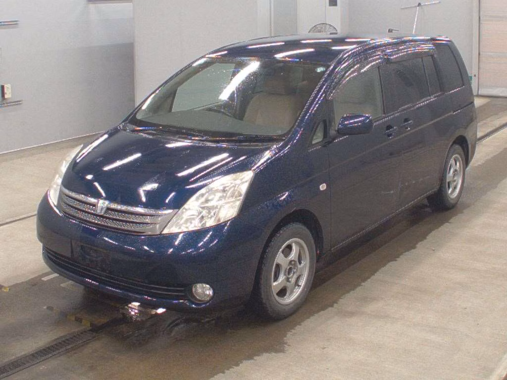 TOYOTA ISIS
