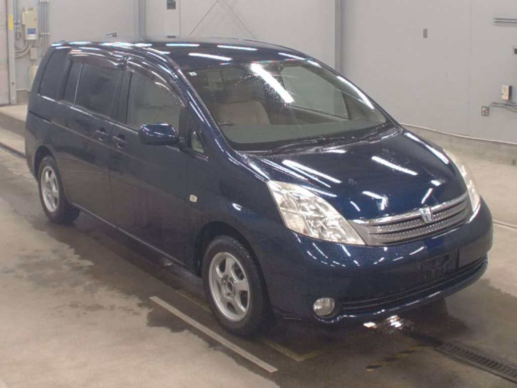TOYOTA ISIS