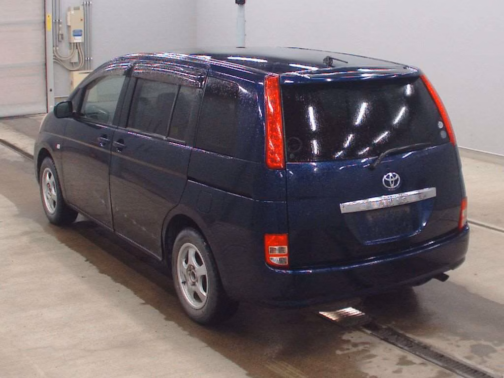 TOYOTA ISIS