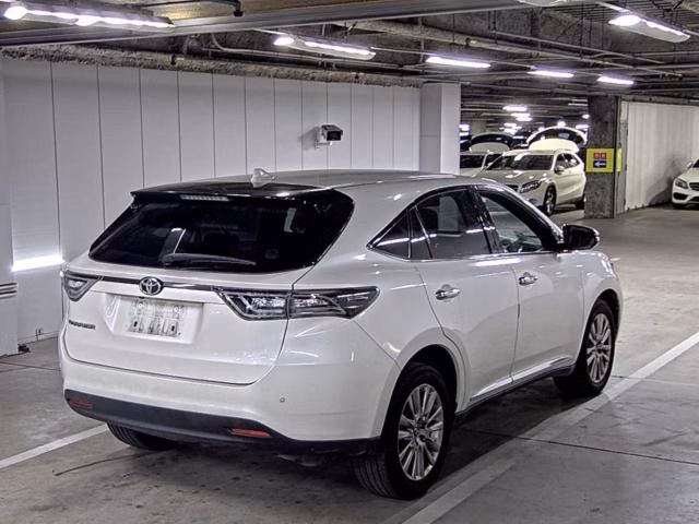 TOYOTA HARRIER