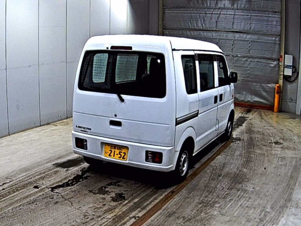 MITSUBISHI MINICAB
