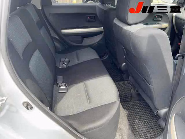TOYOTA IST