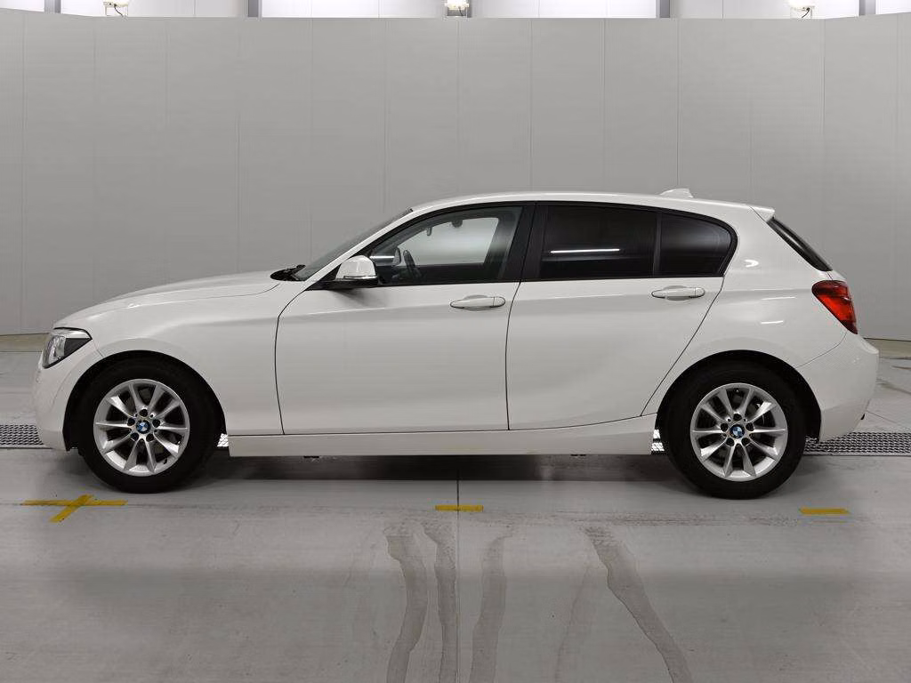 BMW 1-SERIES