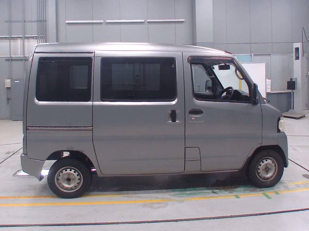 NISSAN NV100 CLIPPER