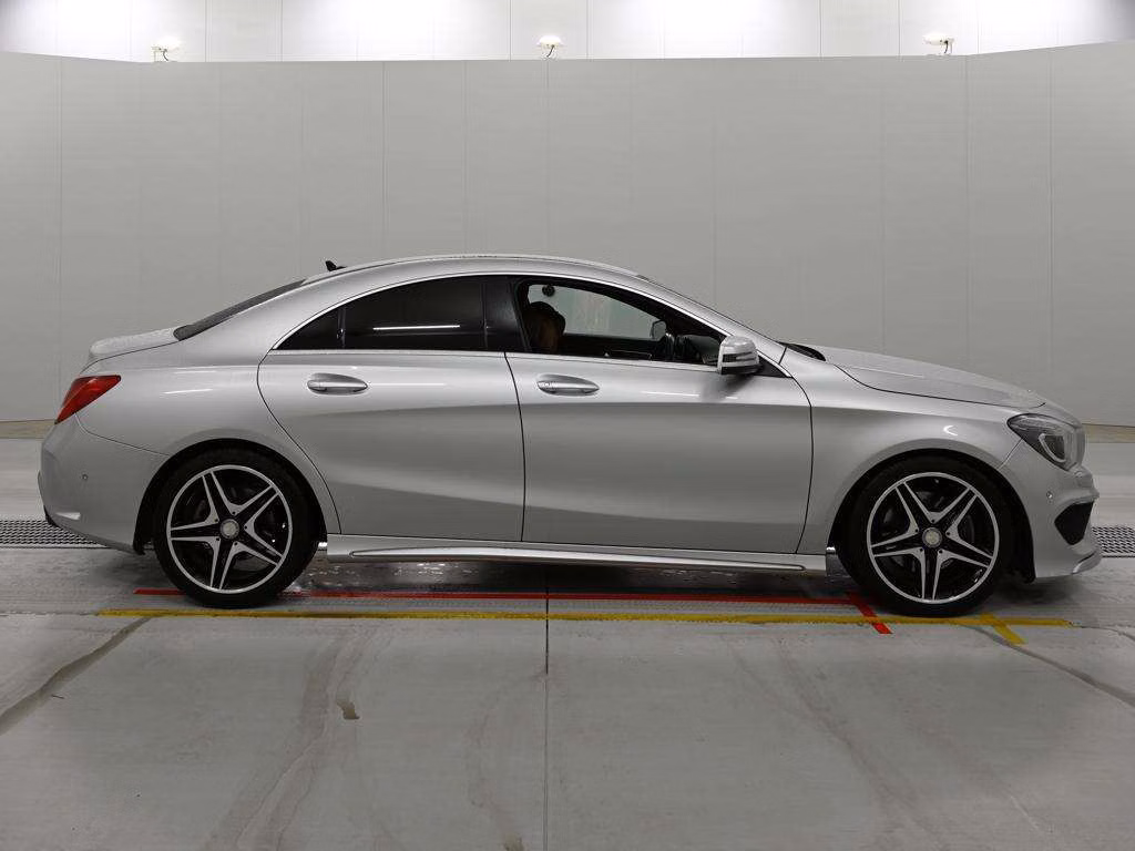 MERCEDES-BENZ CLA-CLASS