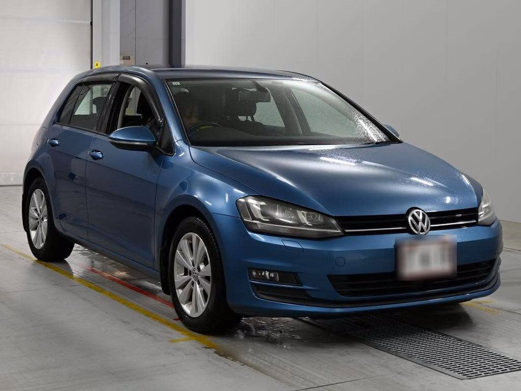 VOLKSWAGEN GOLF