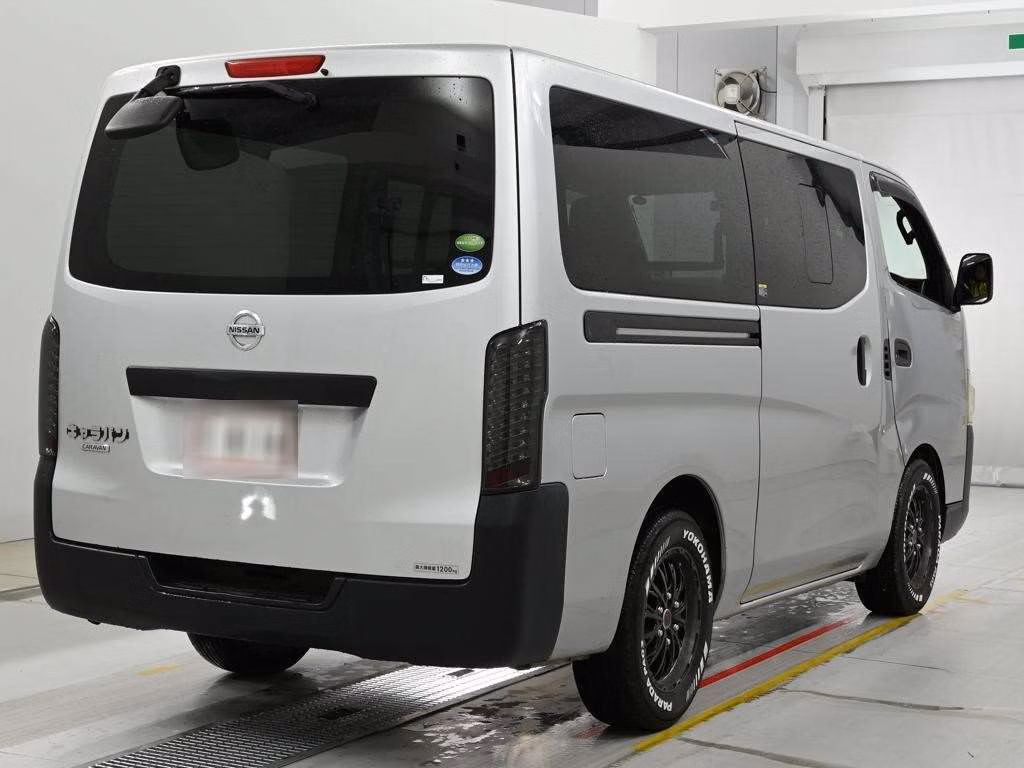 NISSAN NV350 CARAVAN