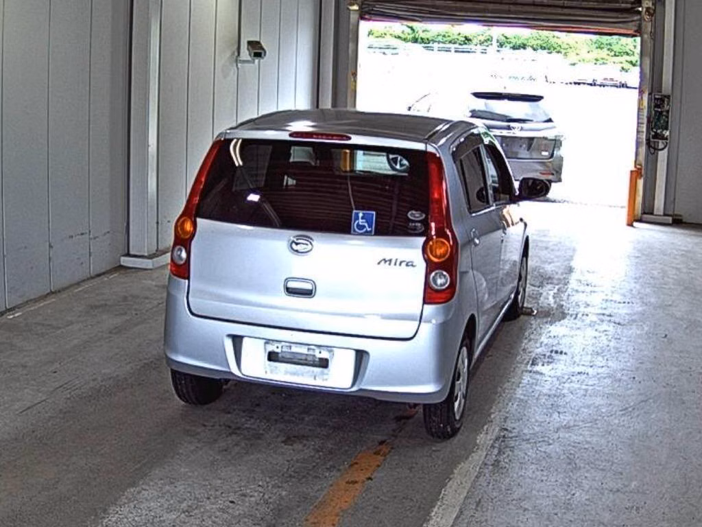 DAIHATSU MIRA