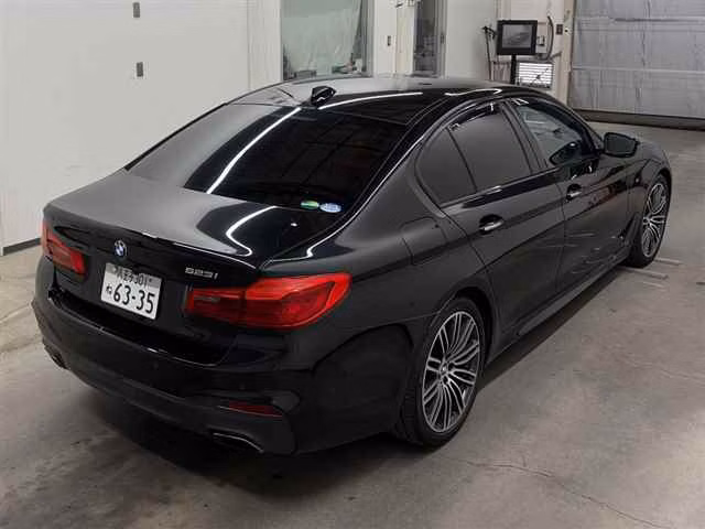 BMW 5-SERIES