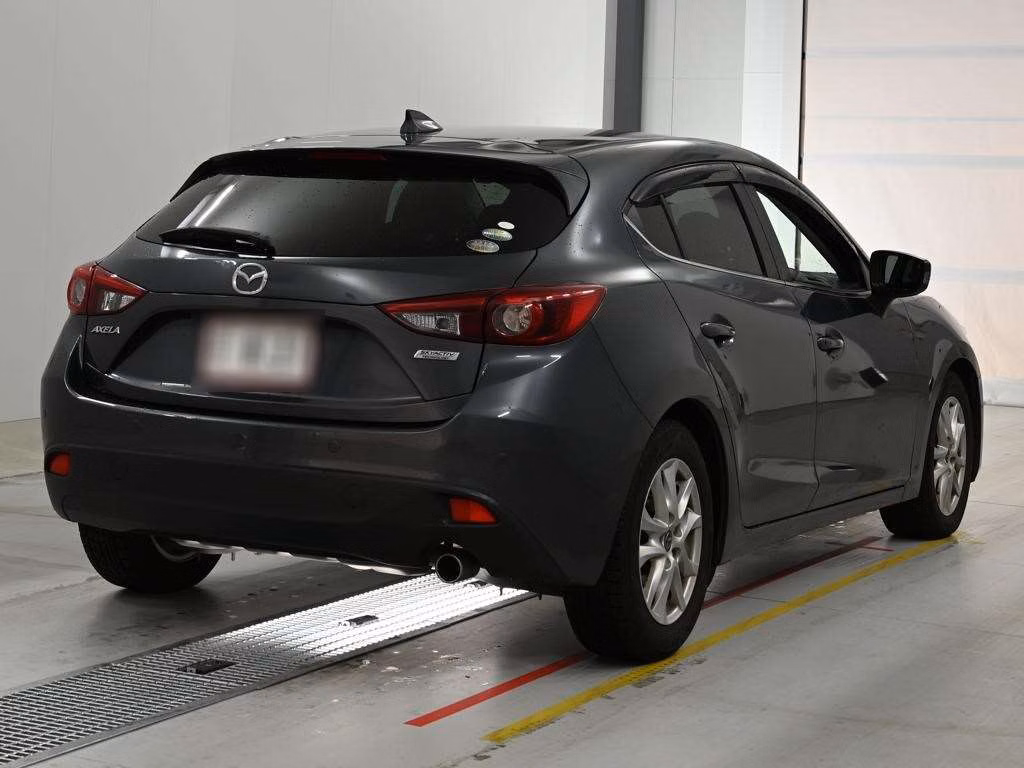 MAZDA AXELA