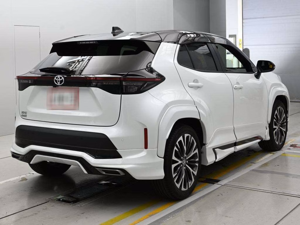 TOYOTA YARIS CROSS