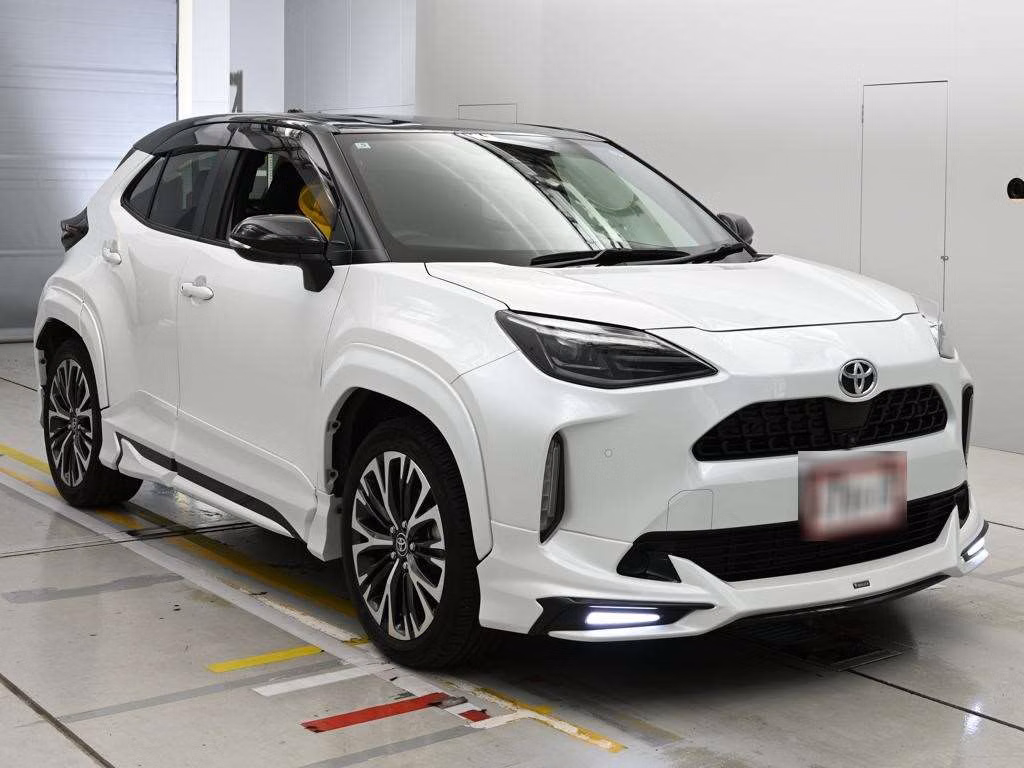 TOYOTA YARIS CROSS