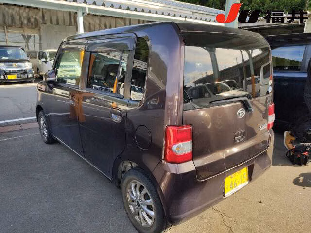 DAIHATSU MOVE CONTE