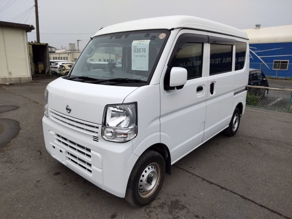 NISSAN NV100 CLIPPER