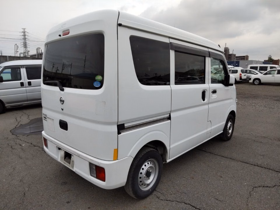 NISSAN NV100 CLIPPER