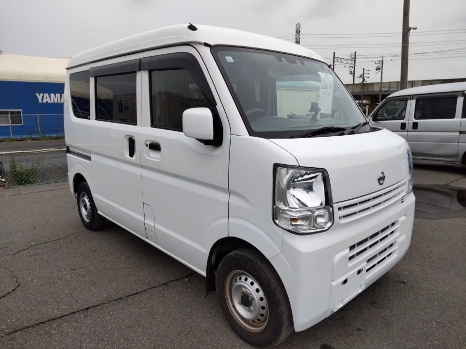 NISSAN NV100 CLIPPER
