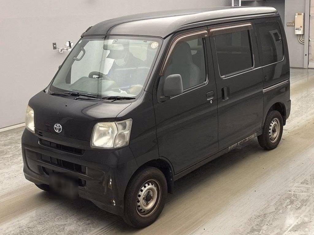 TOYOTA PIXIS VAN