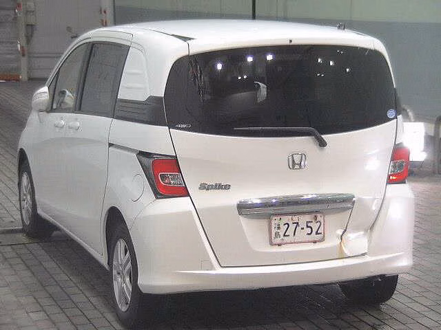HONDA FREED SPIKE