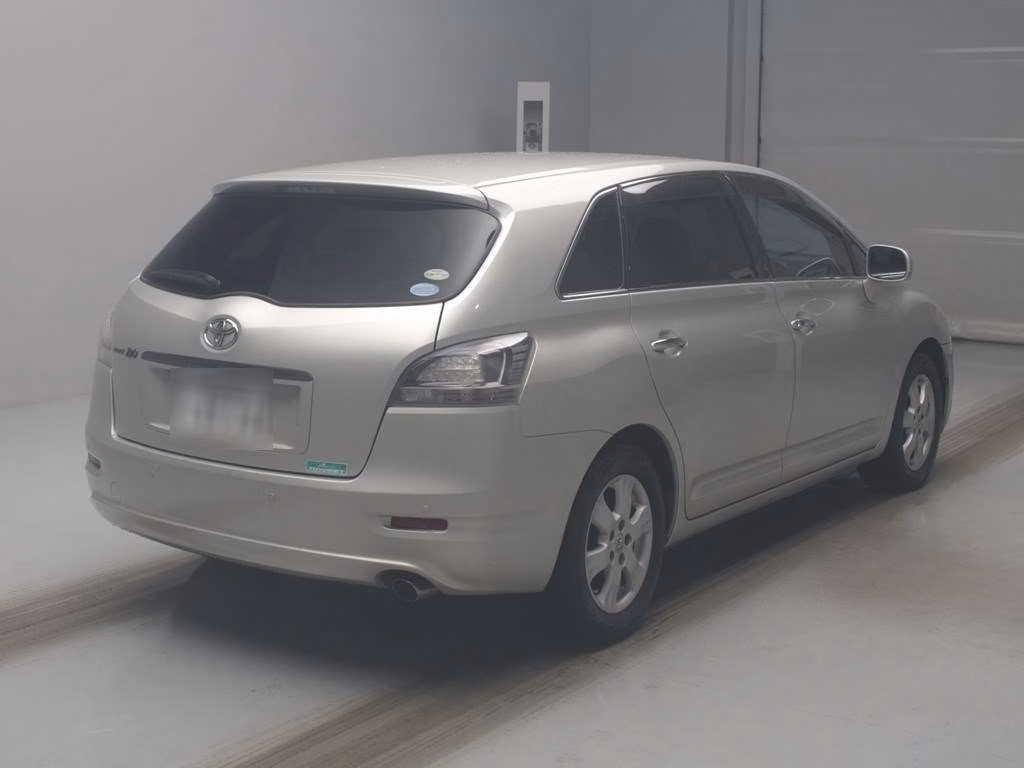TOYOTA MARK X ZIO
