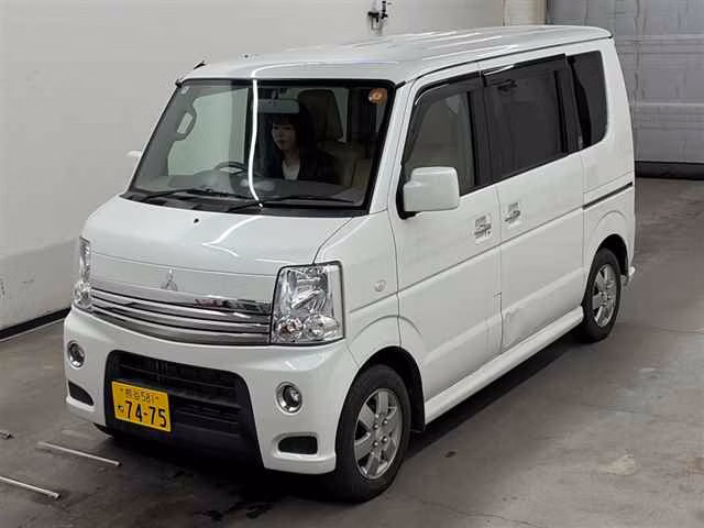 MITSUBISHI TOWN BOX