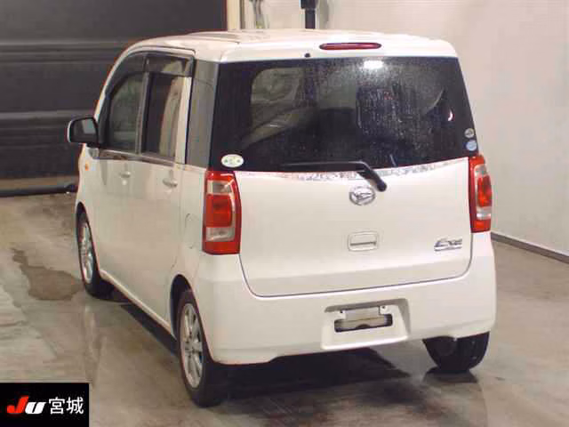 DAIHATSU TANTO EXE