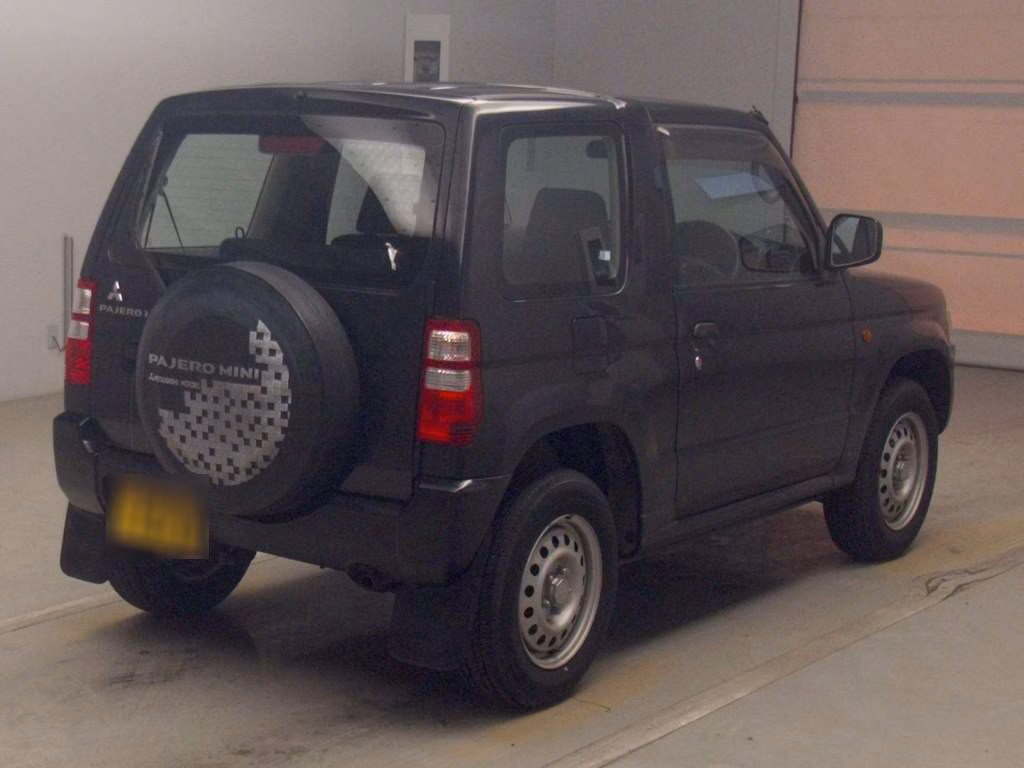 MITSUBISHI PAJERO MINI
