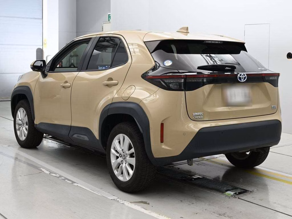 TOYOTA YARIS CROSS
