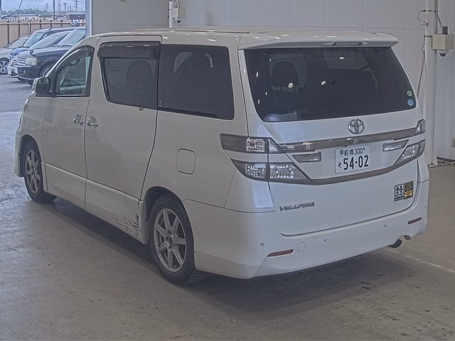 TOYOTA VELLFIRE
